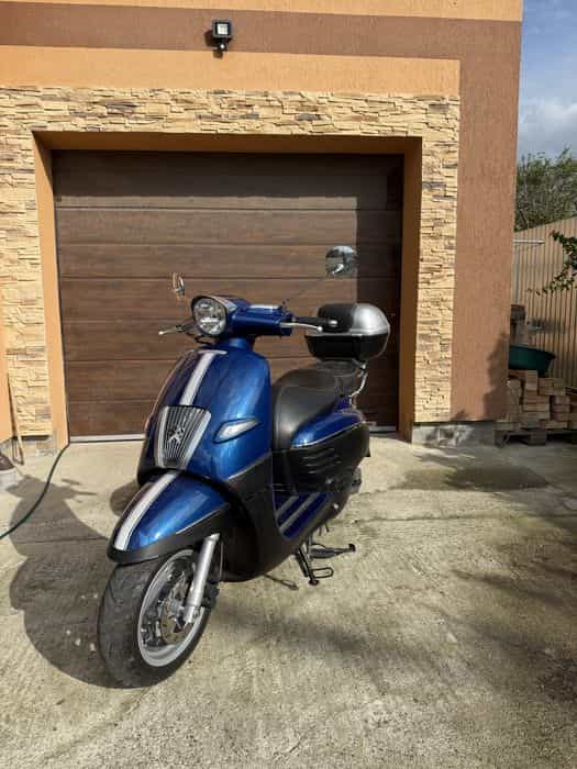 Scuter peugeot djangoo 49 cm 4t -2021 - Carte RAR