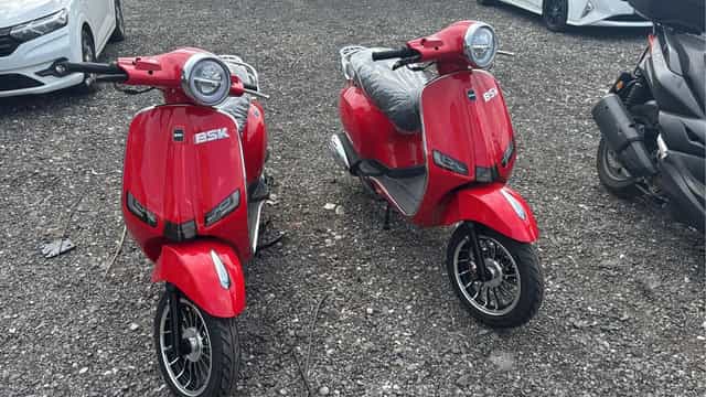 Scutere noi fara permis de inchiriat