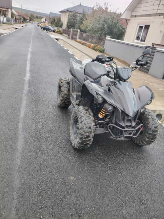 Vând ATV TGB 525