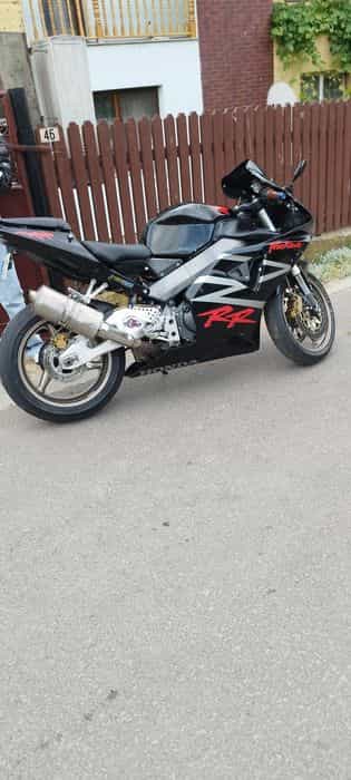 Honda CBR 954 fireblade