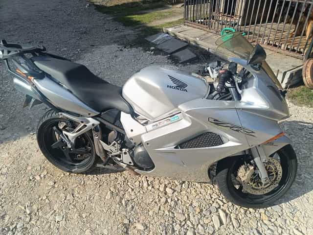 Motocykl Honda VFR 800