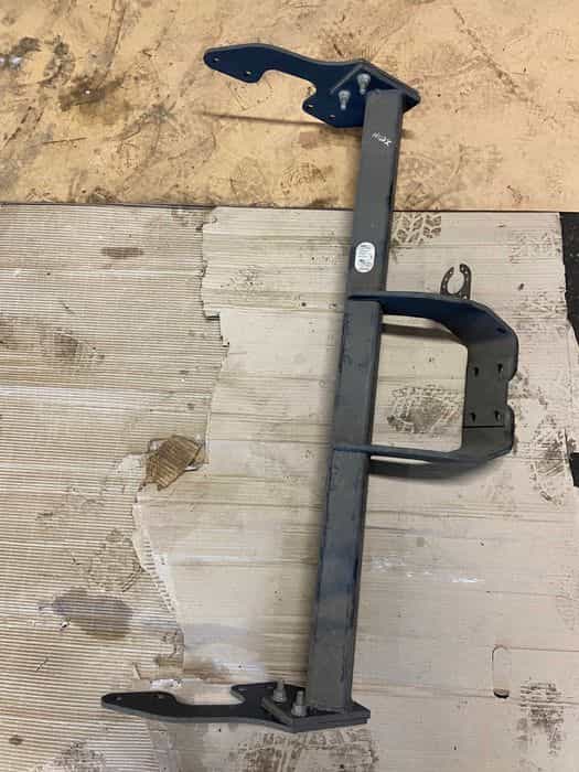 Toyota Hilux VIII Hak Holowniczy Oryginalny 16-24