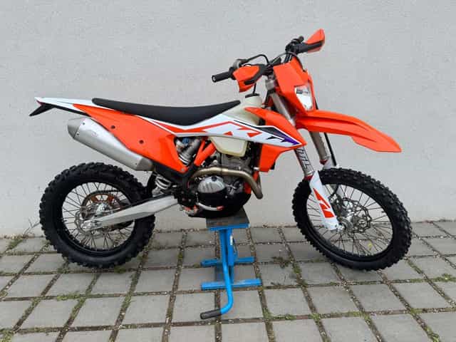KTM EXC-F 250 rok 2023 (300, 350)