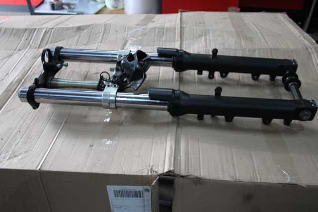 Lagi Półki Laga Sztyca PROSTE SPRAWNE Yamaha R6 RJ05 RJ09 5SL 03-05