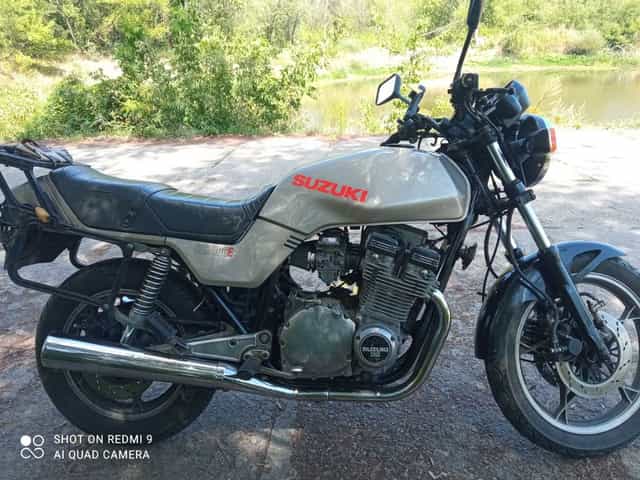 Motocykl Suzuki GSX 1100e