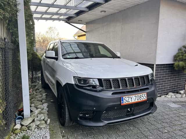 Jeep Grand Cherokee SRT polift