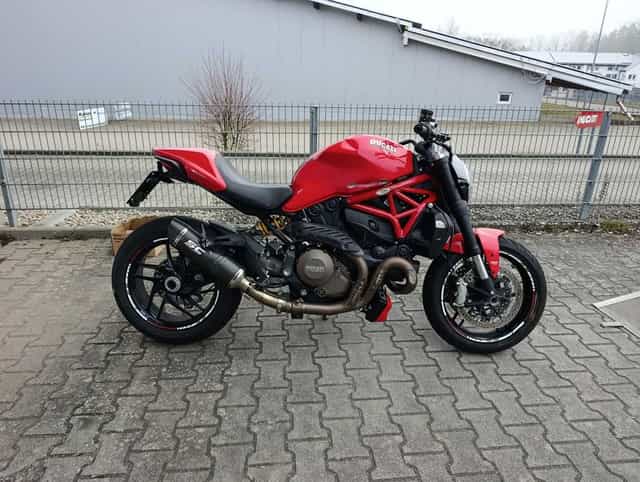Ducati Monster 1200