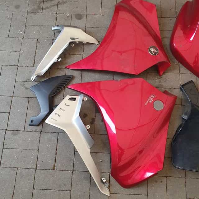 Części HONDA VFR 1200F owiewka czacha filtr dekiel pokrywa sprzęgło