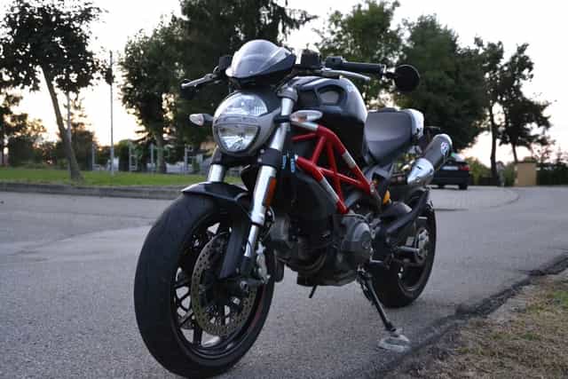 Ducati Monster 796 ABS A2