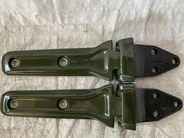 zawiasy tylnej klapy jeep wrangler jl aa1383-p001ar oryginał od 2018