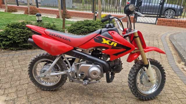 Honda XR50R (CRF 50) czerwona