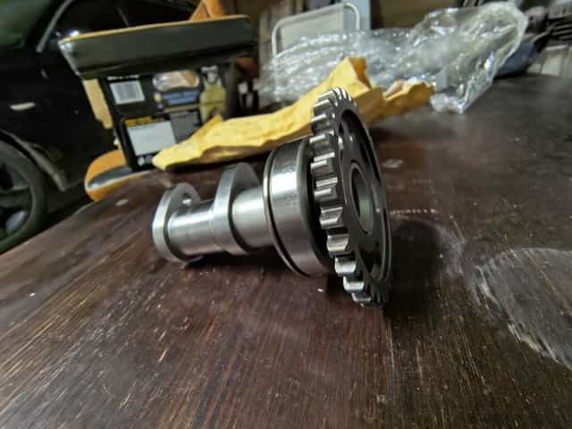 Nowy Wałek rozrządu ssący Kawasaki kx 250 f