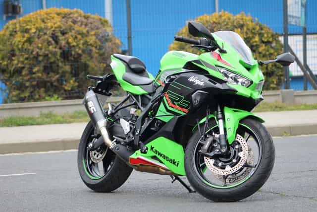 Kawasaki Ninja ZX4-RR