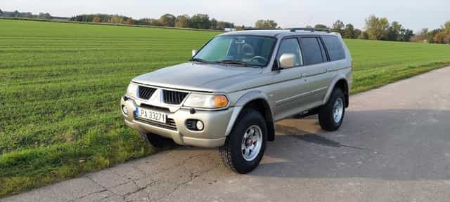 Mitsubishi pajero sport 3.0 rezerwacja