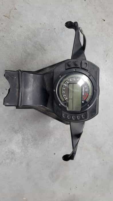 Kawasaki zx10 04-05 licznik zegar  stelaz wlot