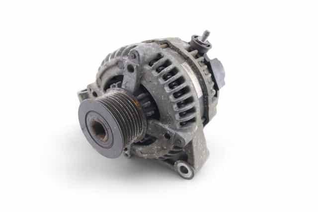 Alternator LAND ROVER DISCOVERY III 2.7 TDV6 104210-3711