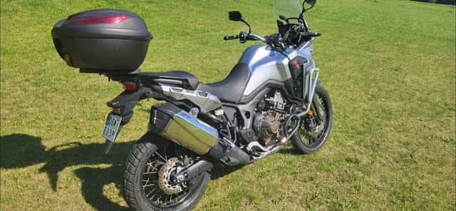 Honda CRF  AFIKA Motokykl turystyczny. Motor