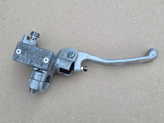 Przód przednia pompa hamulcowa Suzuki RM RMZ 125 / 250 / 450 nissin