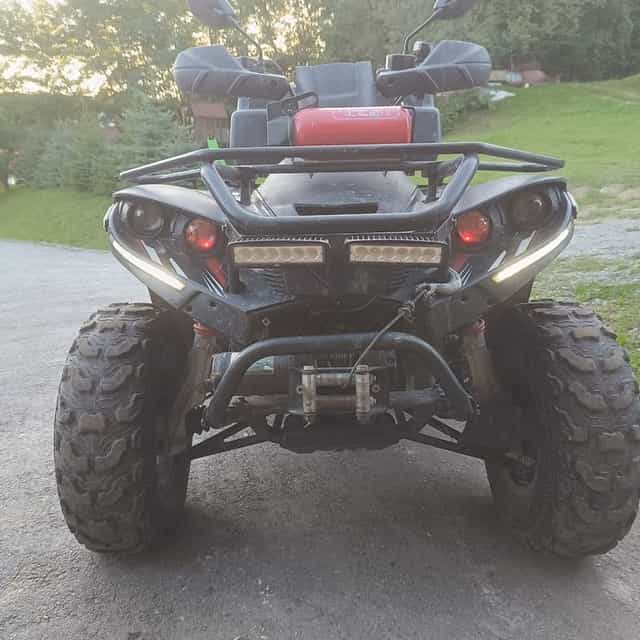 Quad linhai 420 + pług do śniegu.