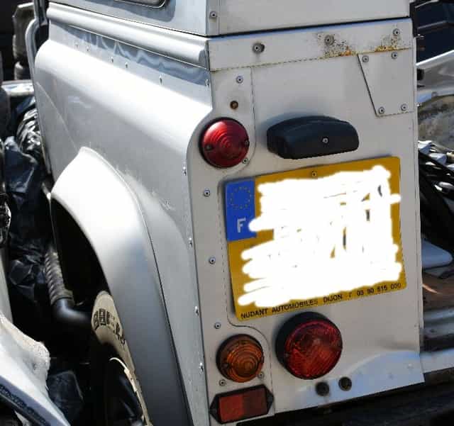 Błotnik Lewy Tył Land Rover Defender 90 3-drzwi