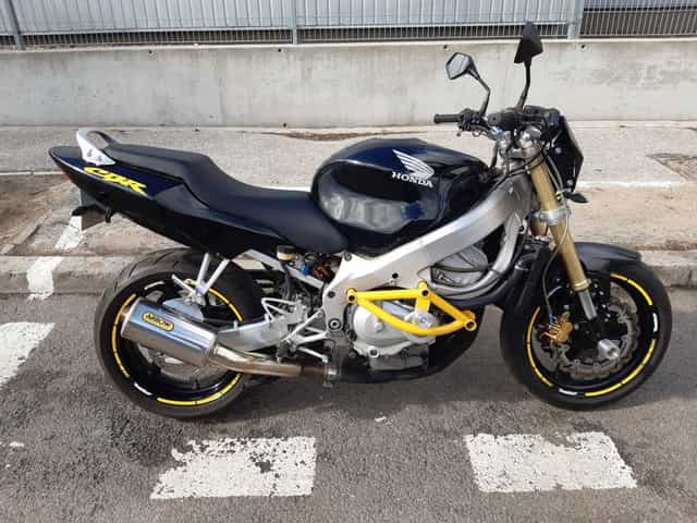 Honda CBR 600 F4i -naked 140 KM- NIEZAWODNY -mały przebieg-upside down