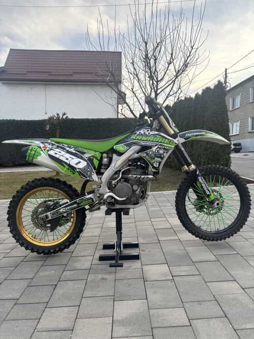 Sprzedam Kawasaki kxf250 stan bdb 2012r. DOINWESTOWANY! ! Czytaj opis