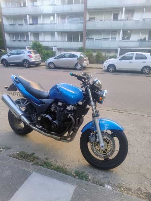Kawasaki ZR 7 w bardzo dobrym stanie