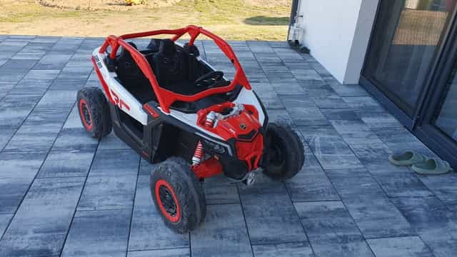 Auto na akumulator buggy CAN AM Maverick 3 dla dzieci dwuosobowe