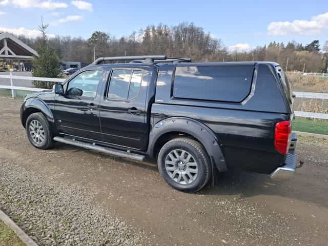 Nissan Navara 3.0  V6 automat