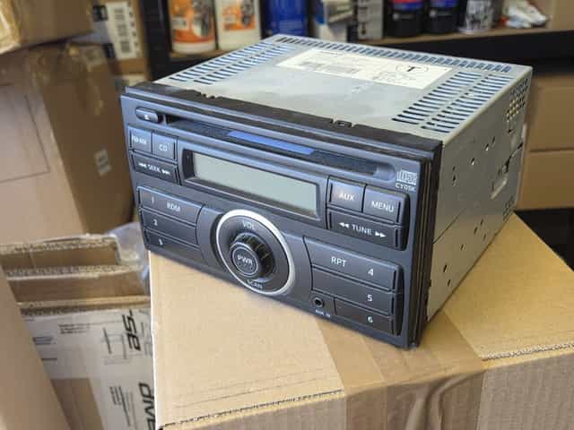 Oryginalne radio Nissan Patrol