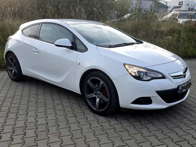 Opel astra GTC 1.4 turbo tylko 170000km ładniutka/zamiana