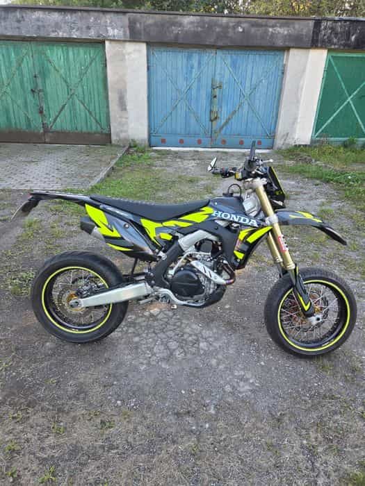 Honda CRF 450 R   Supermoto