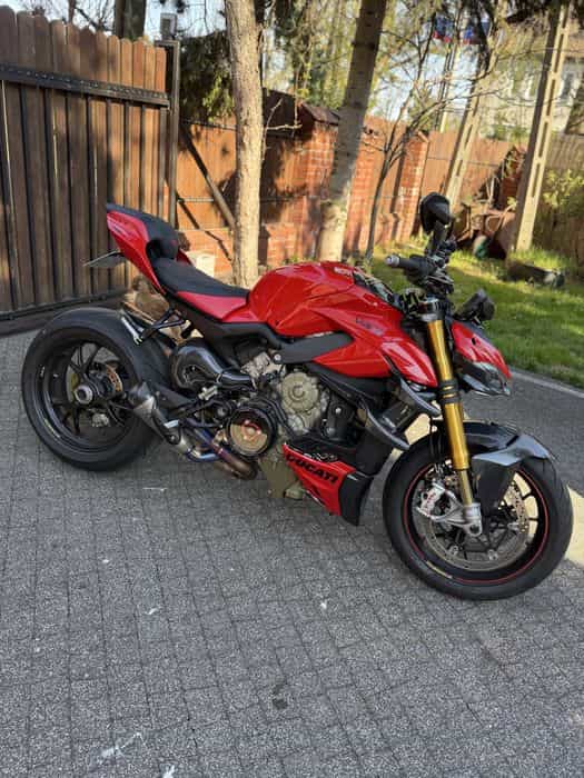 Ducati Streetfighter V4S – 2024 | 3800 km | Carbon | Arrow Titanium 220KM