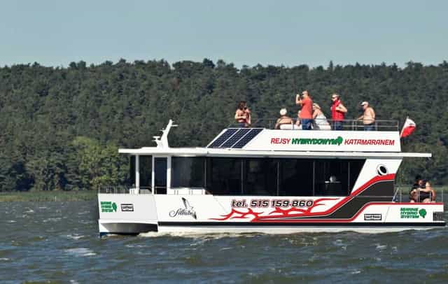 Katamaran silnikowy - Kormoran