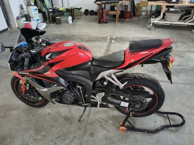 Honda CBR 600rr pc 40