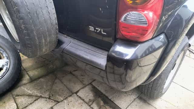 Klapa tylna jeep Cherokee Kj liberty 3, 7 V6 02-03r