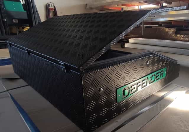 Skrzynia aluminiowa dachowa land Rover Defender Discovery