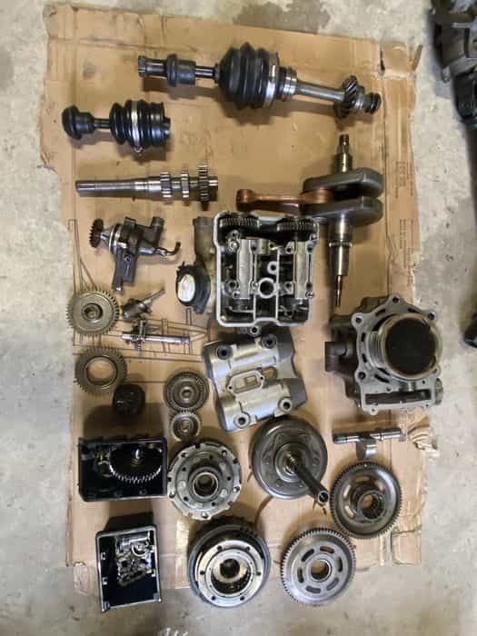 Częśći silnikowe suzuki kingquad 700 759 skrzynia głowica cylinder