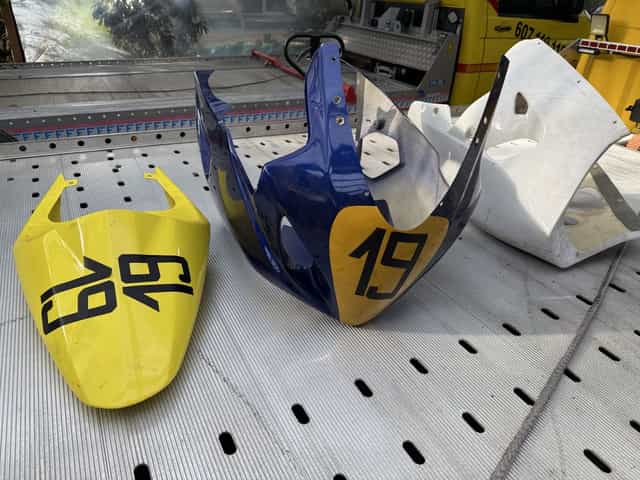 notocykl suzuki gsx-R 600 K4 owiewki torowe ogon tor