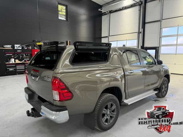 Zabudowa Toyota Hilux+ HARDTOP na pakę 2016+ Szyby Podnoszone