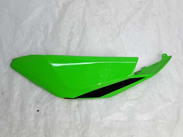 Zadupek Owiewka Tył Ogon Pod Siedzenie Lewe Kawasaki ZX 10R NInja 21'+