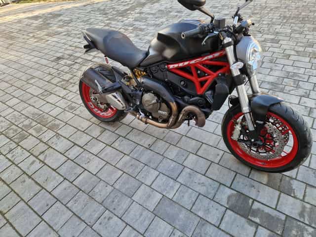 Ducati monster 821