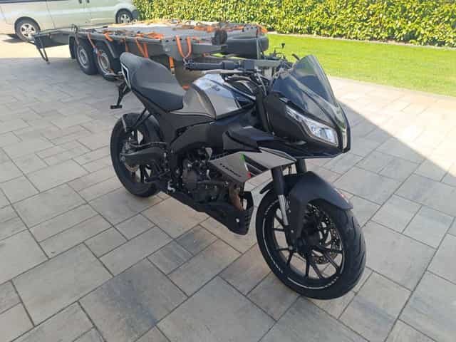 Aprilia tuono 125 23r 9500km jak nowa !
