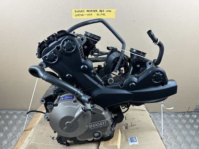 Ducati Monster 821 Silnik Motor Engine 2016 Montaż ! Idealny !