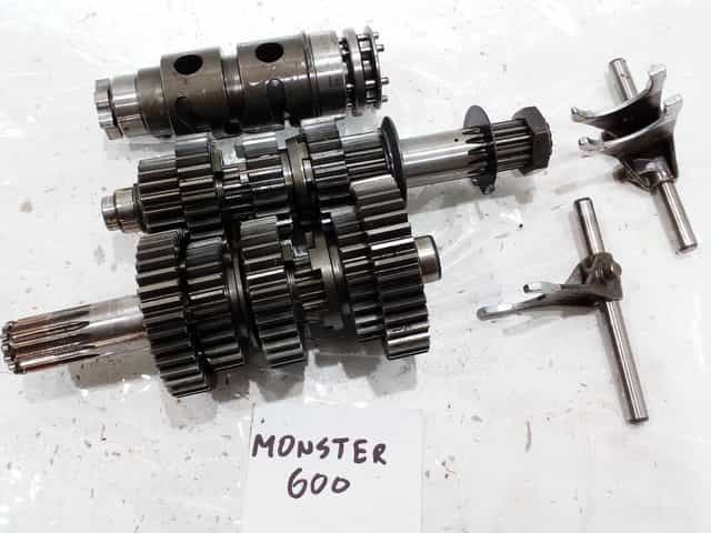 Ducati Monster 600 skrzynia biegów