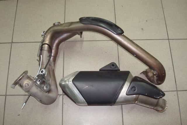 Ducati Hyperstrada 821 kolektory części