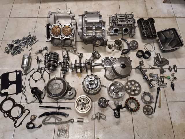 Aprilia Tuono 660 silnik części kapa cylinder blok wał głowica rs 660