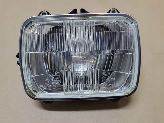 lampa przód reflektor h4 koito ramka chrom mazda jeep toyota hiace celica