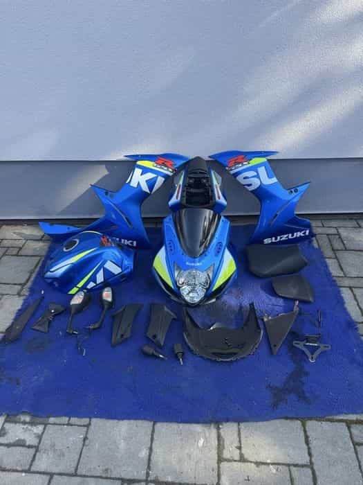 Suzuki gsxr 600 750 l1 l2 l3 l4 l5 l6 l7 owiewki części motogp lampa