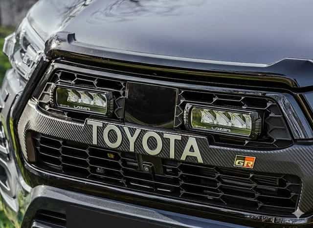 Zestaw Lamp LAZER Triple-R 750 GEN2 (Standard) - TOYOTA HILUX GR Sport